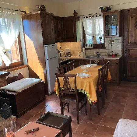Сasa de vacaciones Cozy Arájova